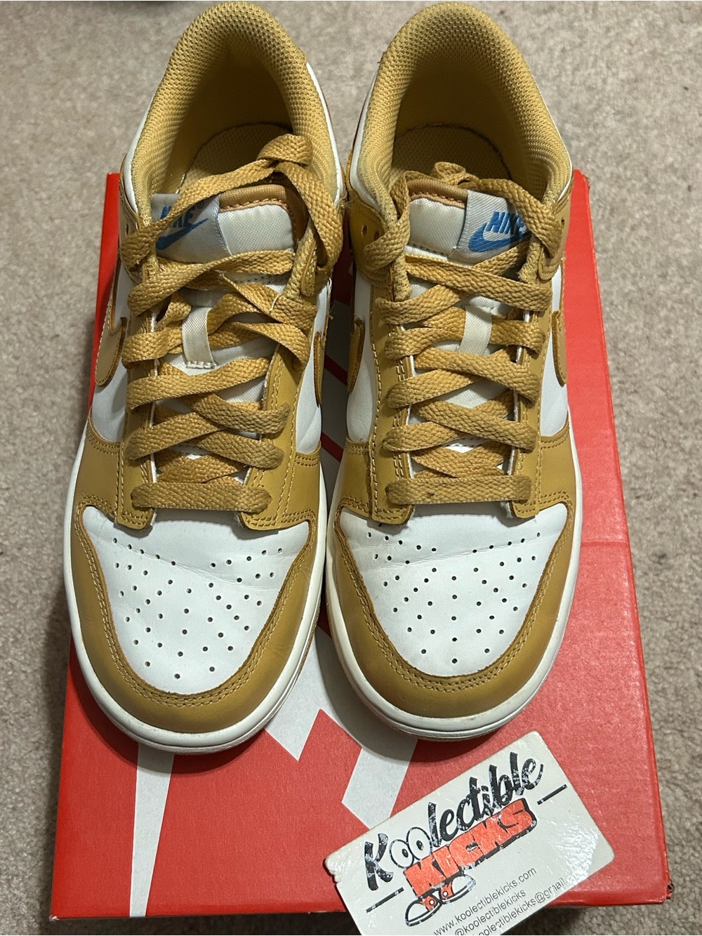 Nike Dunk - Picture 2 of 5